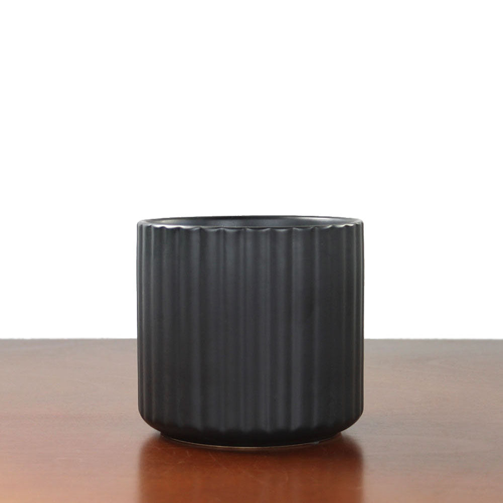 Ceramic Ribbed Pot