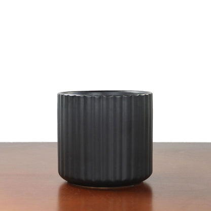 Ceramic Ribbed Pot